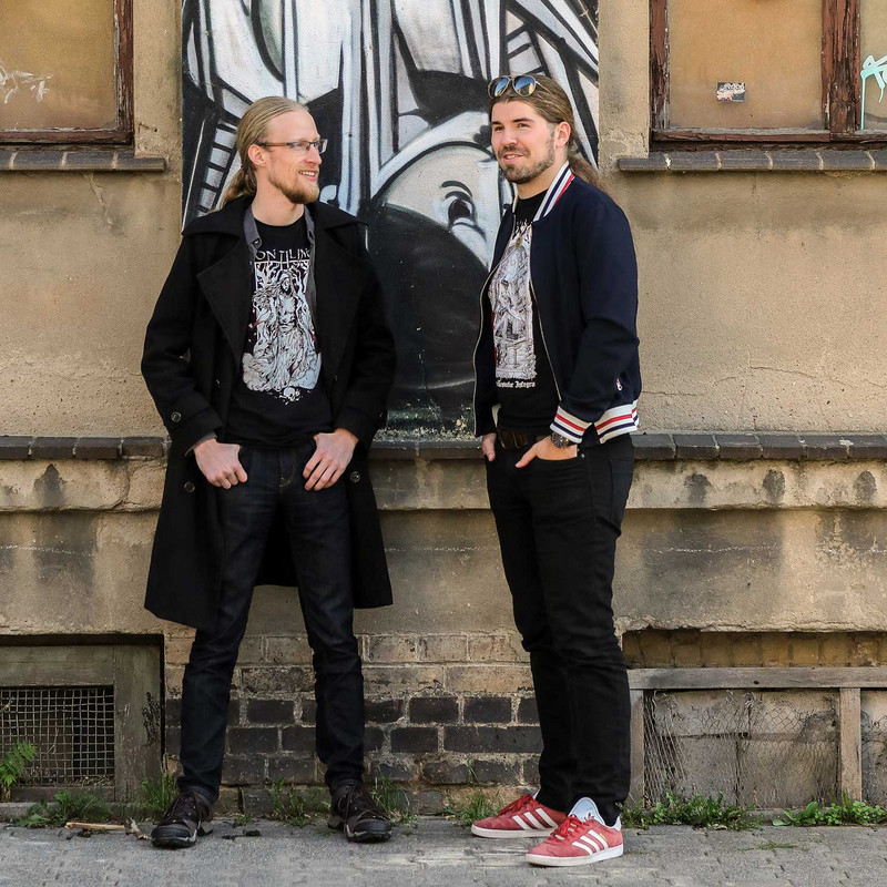 Das Bild zeigt Jörn Rohrberg und Alexander Prinz vom Unternehmen Von Tiling.