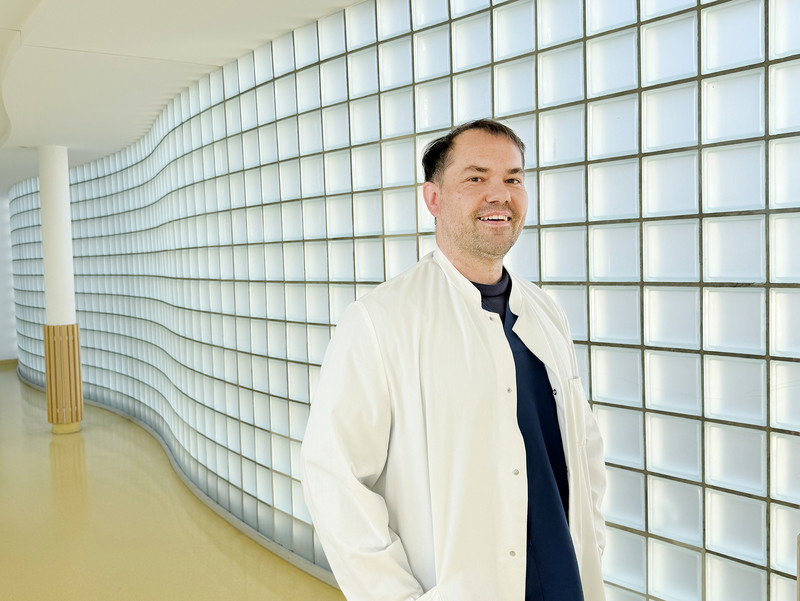 Dr. Thomas Reichel