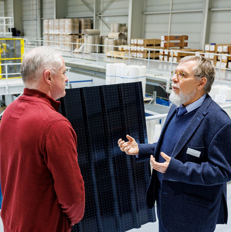 Unternehmen Almeco GmbH erhält als erstes Unternehmen Sachsen-Anhalts das Effizienzsiegel der Landesenergieagentur (LENA).