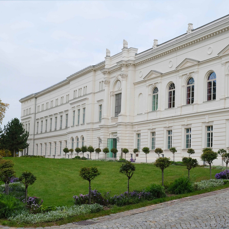 Das Bild zeigt das Gebäude der Leopoldina in Halle (Saale).